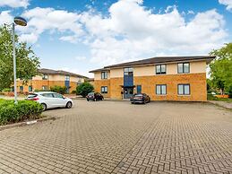 Apartment in Milton Keynes Near Canary Karaoke