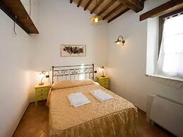 Mansion in Montefiascone With Swimming Pool