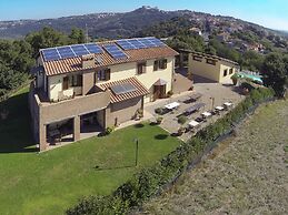 Mansion in Montefiascone With Swimming Pool