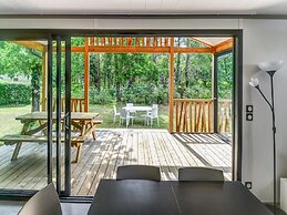 Serene Chalet in Hourtin Near Lake