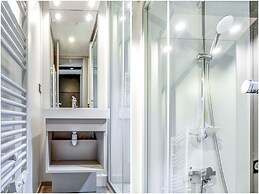 Serene Chalet in Hourtin Near Lake