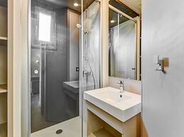 Serene Chalet in Hourtin Near Lake