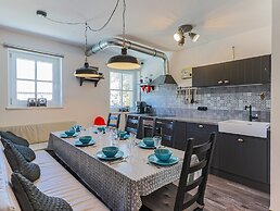 Modern Apartment Near Ski Area in Brixen im Thale