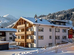 Modern Apartment Near Ski Area in Brixen im Thale