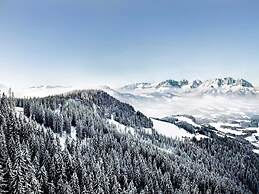 Modern Apartment Near Ski Area in Brixen im Thale