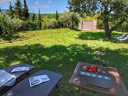 Lush Farmhouse in Umbertide With Pool