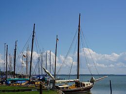 Spacious Apartment in Wieck auf dem Darb
