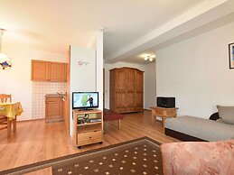Spacious Apartment in Wieck auf dem Darb