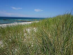 Spacious Apartment in Wieck auf dem Darb