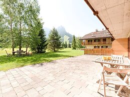 Spacious Chalet With Garden Near Ski Area in Tyrol