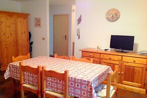 Spacious Chalet With Garden Near Ski Area in Tyrol