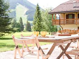 Spacious Chalet With Garden Near Ski Area in Tyrol