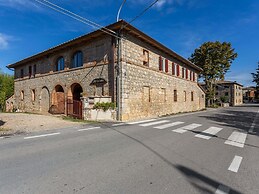 Farmhouse in Ville di Corsano Siena at the Centre