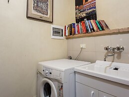 Farmhouse in Ville di Corsano Siena at the Centre