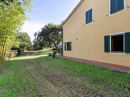 Farmhouse in Ville di Corsano Siena at the Centre