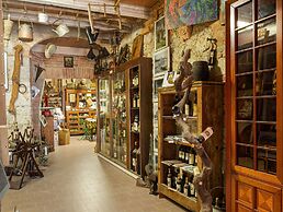 Farmhouse in Ville di Corsano Siena at the Centre