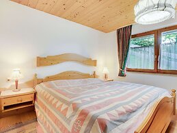 Chalet in Iselsberg-stronach Near Ski-lift