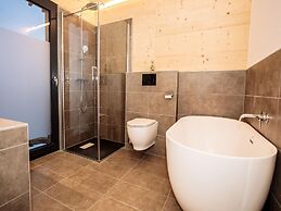 Majestic Chalet With Pool and Sauna