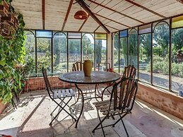 Charming Cottage in Oppede Amidst Vineyards