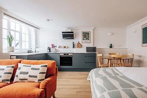 The Regency - Serviced Apartments