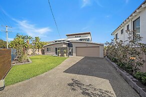 Shelly Beach Serenity