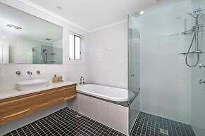 Shelly Beach Serenity