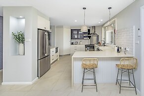 Shelly Beach Serenity