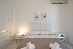 Blue Nest in Dafni With 1 Bedrooms and 1 Bathrooms