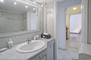 Blue Nest in Dafni With 1 Bedrooms and 1 Bathrooms