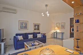 Blue Nest in Dafni With 1 Bedrooms and 1 Bathrooms