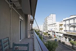 Baroness Apartment in Piraeus