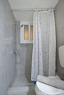 Baroness Apartment in Piraeus