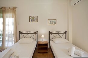 Baroness Apartment in Piraeus