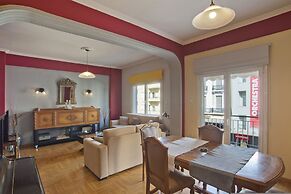 Baroness Apartment in Piraeus