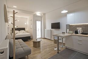 Porto 118 in Piraeus