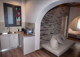Sia s Retreat 2 in Nea Smirni