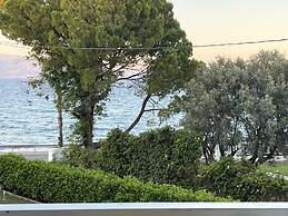 Seanfinity in Nea Palatia