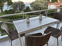 Seanfinity in Nea Palatia