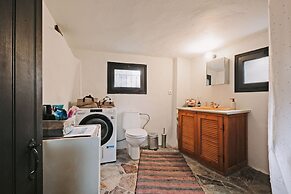 Belva Blue Verga in Kato Verga