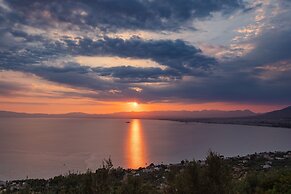 Belva Blue Verga in Kato Verga