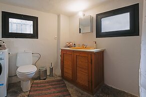 Belva Blue Verga in Kato Verga