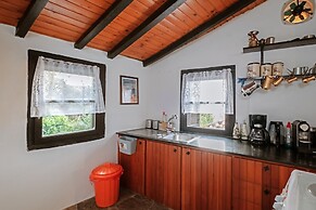 Belva Blue Verga in Kato Verga