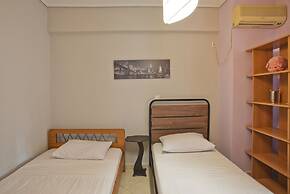 Seaside Apartment in Piraeus