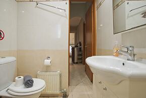 Seaside Apartment in Piraeus