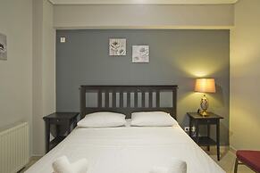 Seaside Apartment in Piraeus