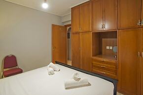 Seaside Apartment in Piraeus