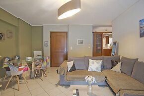 Seaside Apartment in Piraeus