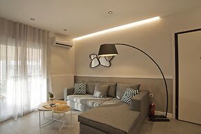 Urban Allure in Athina