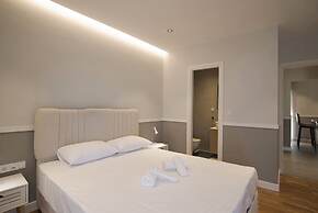 Urban Allure in Athina