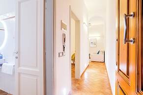 Condotta 16 Apartments
